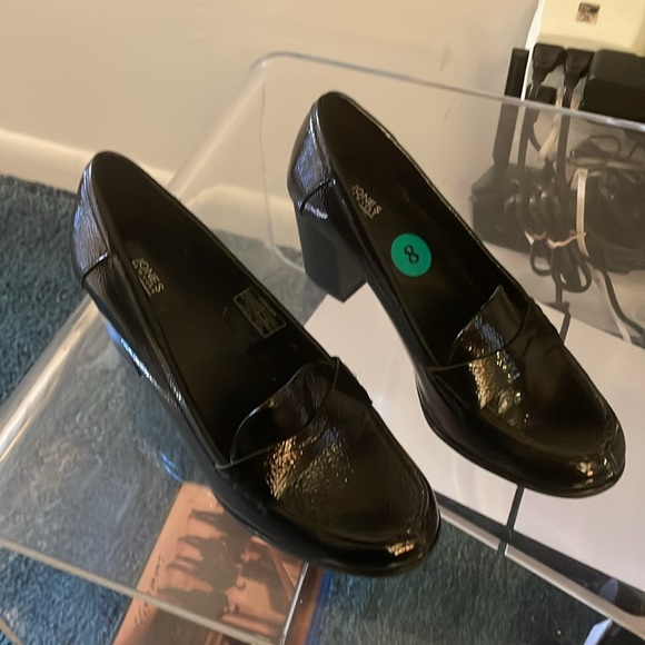 Jones New York barely worn mochacine heels - Picture 2 of 5